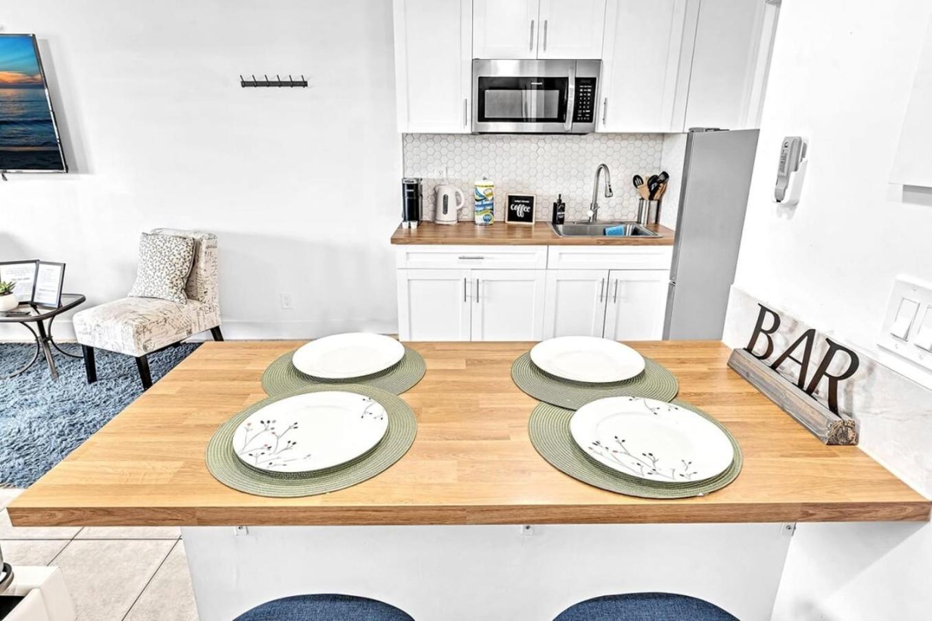 Large Studio Suite Close To Beach And Casino Db3 데이니아 비치 외부 사진