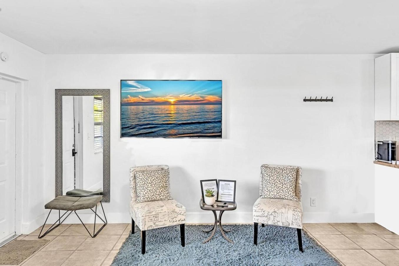 Large Studio Suite Close To Beach And Casino Db3 데이니아 비치 외부 사진