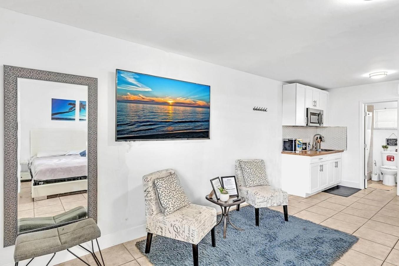 Large Studio Suite Close To Beach And Casino Db3 데이니아 비치 외부 사진